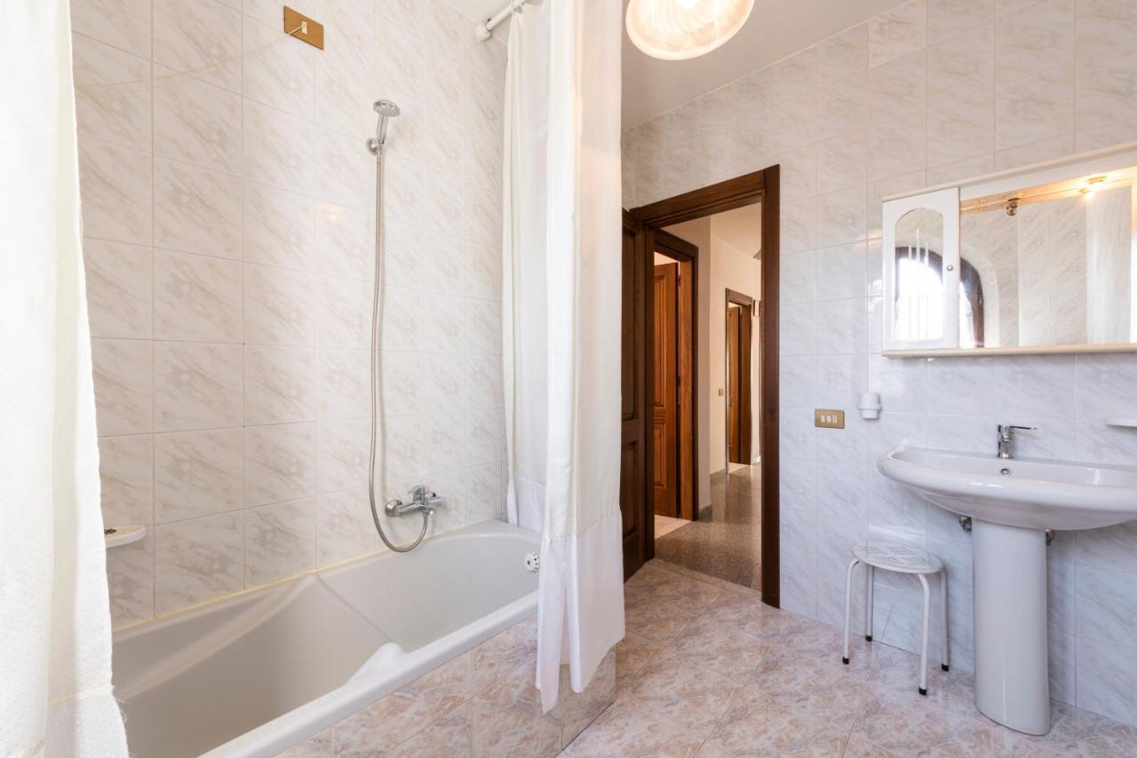 Ferienwohnung Residenza Tirrenia By Mmega Marina di Massa Exterior foto